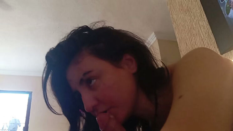 Patinabb: Young Latina Amateur Gives Wet Blowjob and Swallows Cum