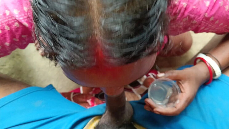 Desi Bhabhi Drunk and Sucking Cock - Hot Indian Housewife Anal Sex