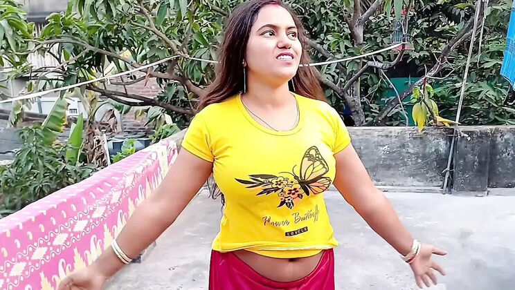 Busty Marathi Maid Naked Bathroom Prank - Stepbrother Surprise with MyBaby