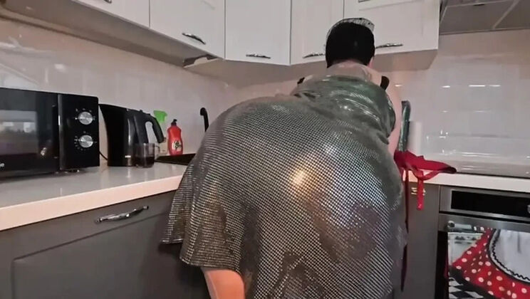 Stepmom Stays With Stepson For Hard Kitchen Fuck - Rough Anal & Hot Blowjob