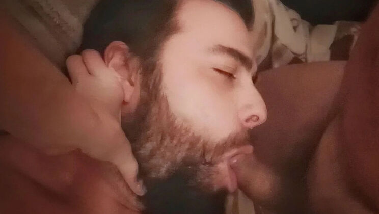 Amateur Teen Threesome Cuckold Husband Eats Cum - Kelly & Erick