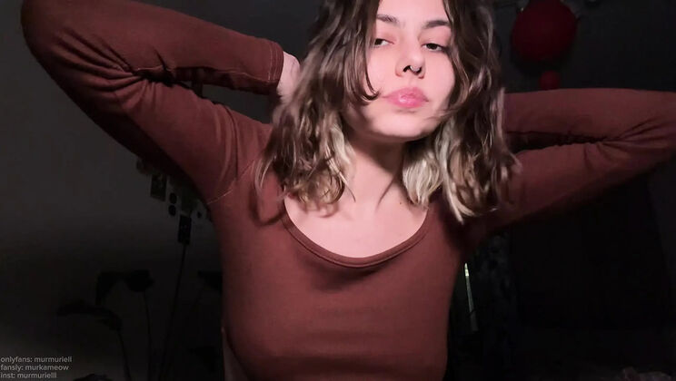 Murmuriel Teen Casting: Russian 18 Year Old Cute Girl Solo Masturbation with Dildo to Orgasm
