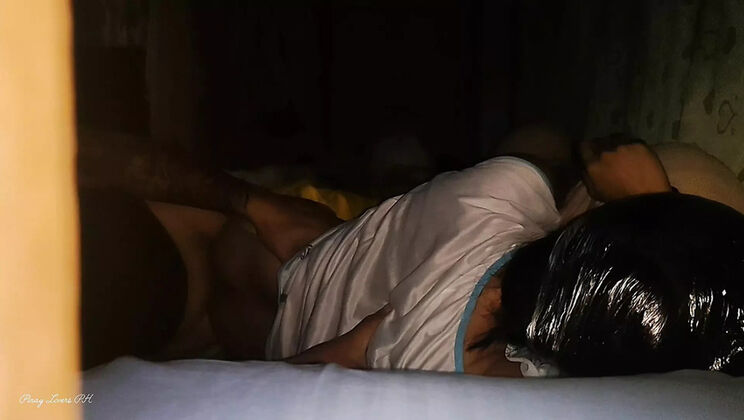 Wild Stepsister Sharing Bed - Tight Pussy Creampie in Hot Pinay Sex