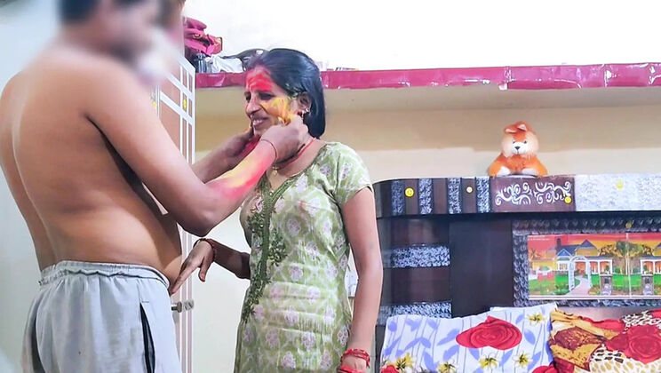 Gar aai Fucks His Neighbor's Wife During Holi Celebration Hindi Audio