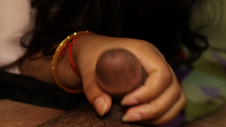 Hot Kirtee Bhabhi with Tight Pussy Fucked by Small Cock Stud in Amateur Homemade Video