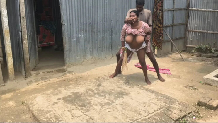 My Indian Bhabhi's Huge Ass Gets Fucked Outside - Homemade Desi Sex