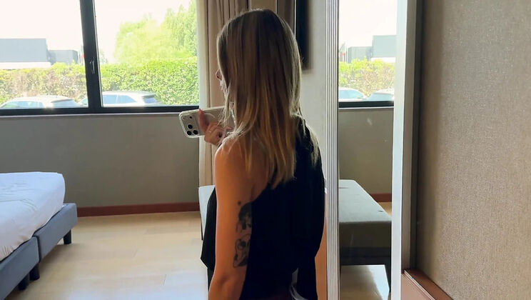 Huge Tits Amateur Teen Fucks Hotel Manager After Renting Room for Porn Shoot