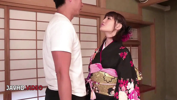 Yua Ariga in Kimono Gets Hardcore Creampie Fuck