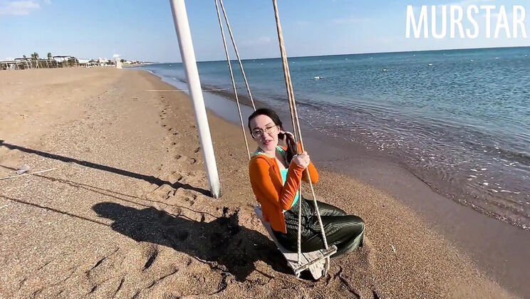 Picked Up a Beach Babe and Fucked Her in My Hotel Room