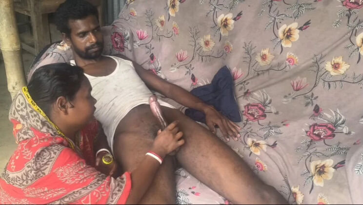 Desi Indian Housewife Gets Hardcore Anal Fucked by Devar