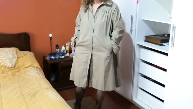 Horny Stepmom Comes Home From Work And Masturbates For Me