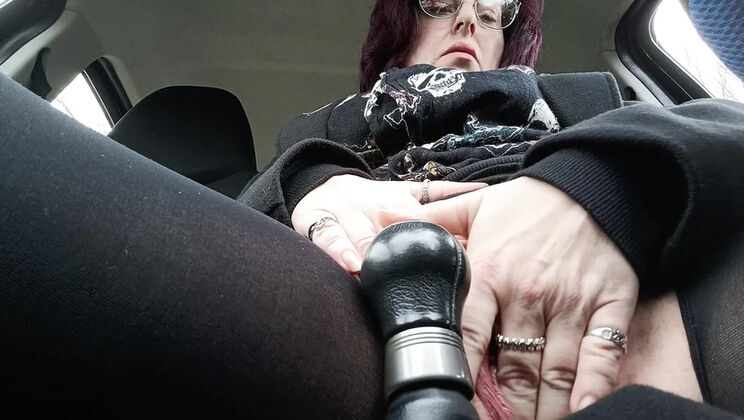 Kewvamp Changing Gear Solo Amateur Cougar British HD