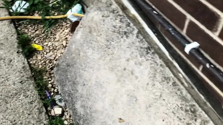 Lucky Scaffolder Watches Amateur Wife Masturbate Through Window